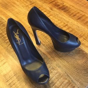 YSL YVES SAINT LAURENT “Palais” Pump